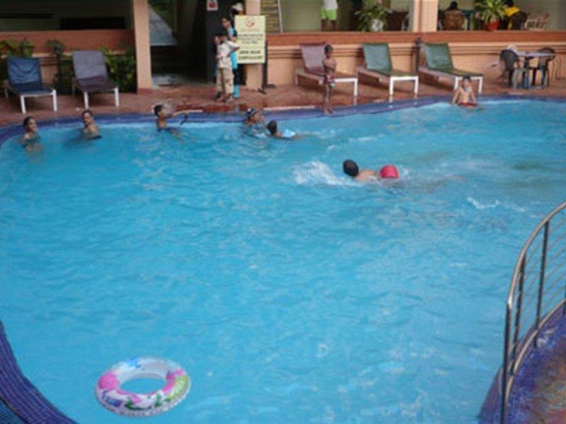 Ticlo Resorts Calangute Luaran gambar