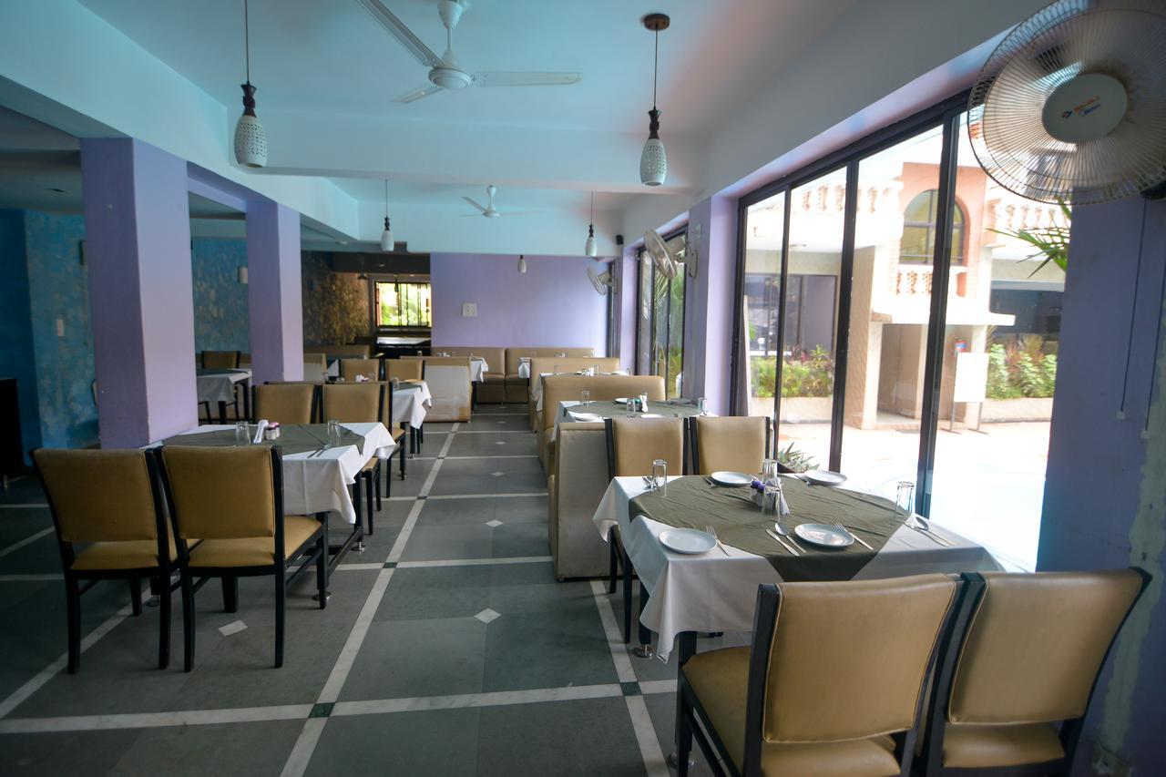 Ticlo Resorts Calangute Luaran gambar